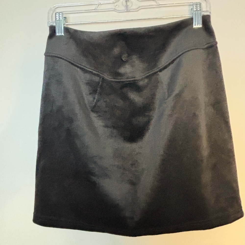 Lululemon Scuba HR Mini Skirt Black Velvet M - Picture 5 of 9